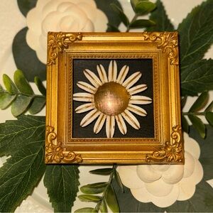 Vintage Daisy Brooch
